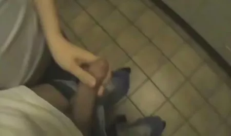 College-Regeln deutsche erotikfilme hd - junge Studenten, Teenager spielen Strip-Poker, die Dinge werden verrückt!