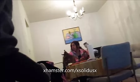Die zierliche Nymphomanin Kenna James ist mit hd pornofilme gratis einem großen Schwanz vollgestopft