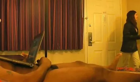 Süßes süßes Paar beim deutsche pornofilme hd Liebesspiel vor der Kamera