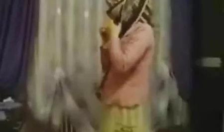 Pink Teen jagt Freunde Haar Schwanz deutsche sexfilme in hd und wird gebogen