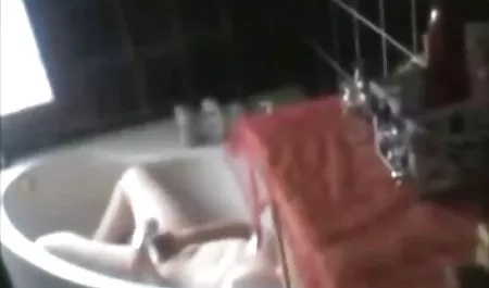 Zwei süße Teenager hd sefilme in einem Gangbang